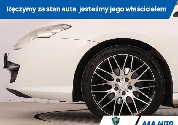 Renault Laguna cena 18000 przebieg: 210237, rok produkcji 2007 z Mogilno małe 232